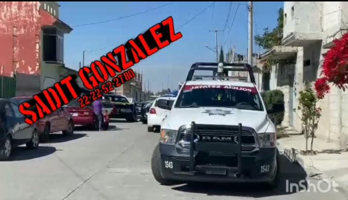 Video desde Puebla: Hallan cadáver con presunto narcomensaje en San Sebastian de Aparicio