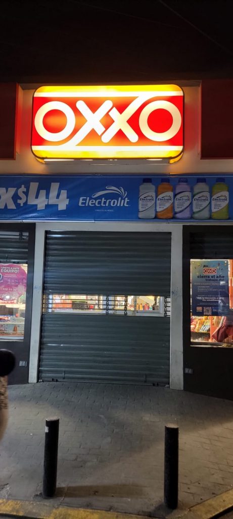 Primer asalto del año en el Oxxo del centro de Chachapa, Amozoc