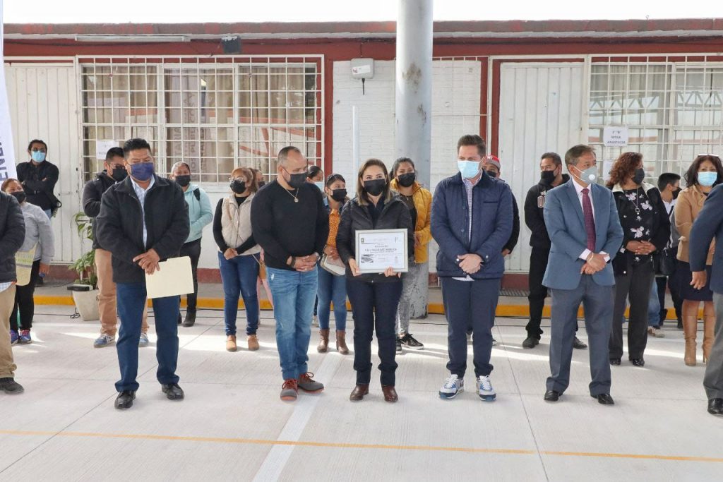 Entregan obras de infraestructura educativa en San Pedro Cholula
