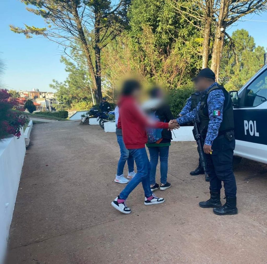 Localizan en Zacatlán a joven desaparecida en Estado de México