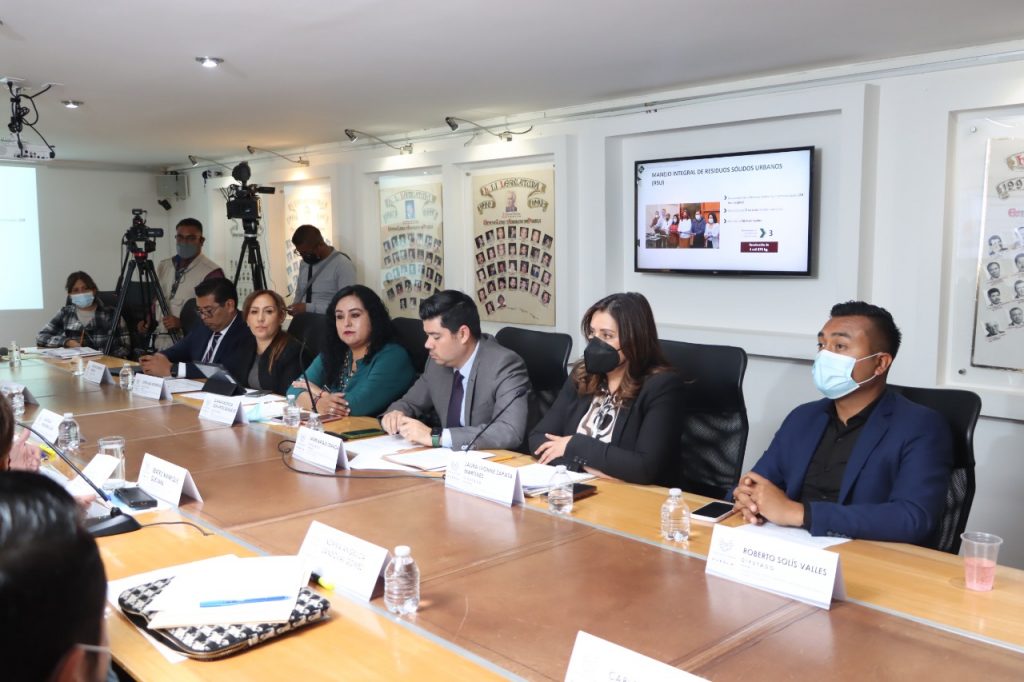 Comparece secretaria de Medio Ambiente en Comisión del Congreso del Estado