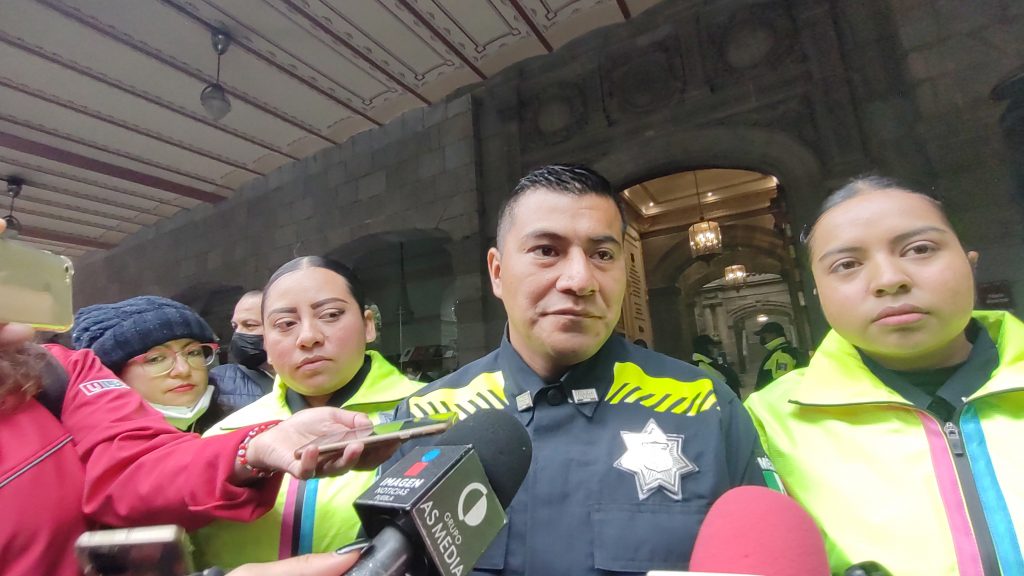 Policías municipales salvan la vida de una menor