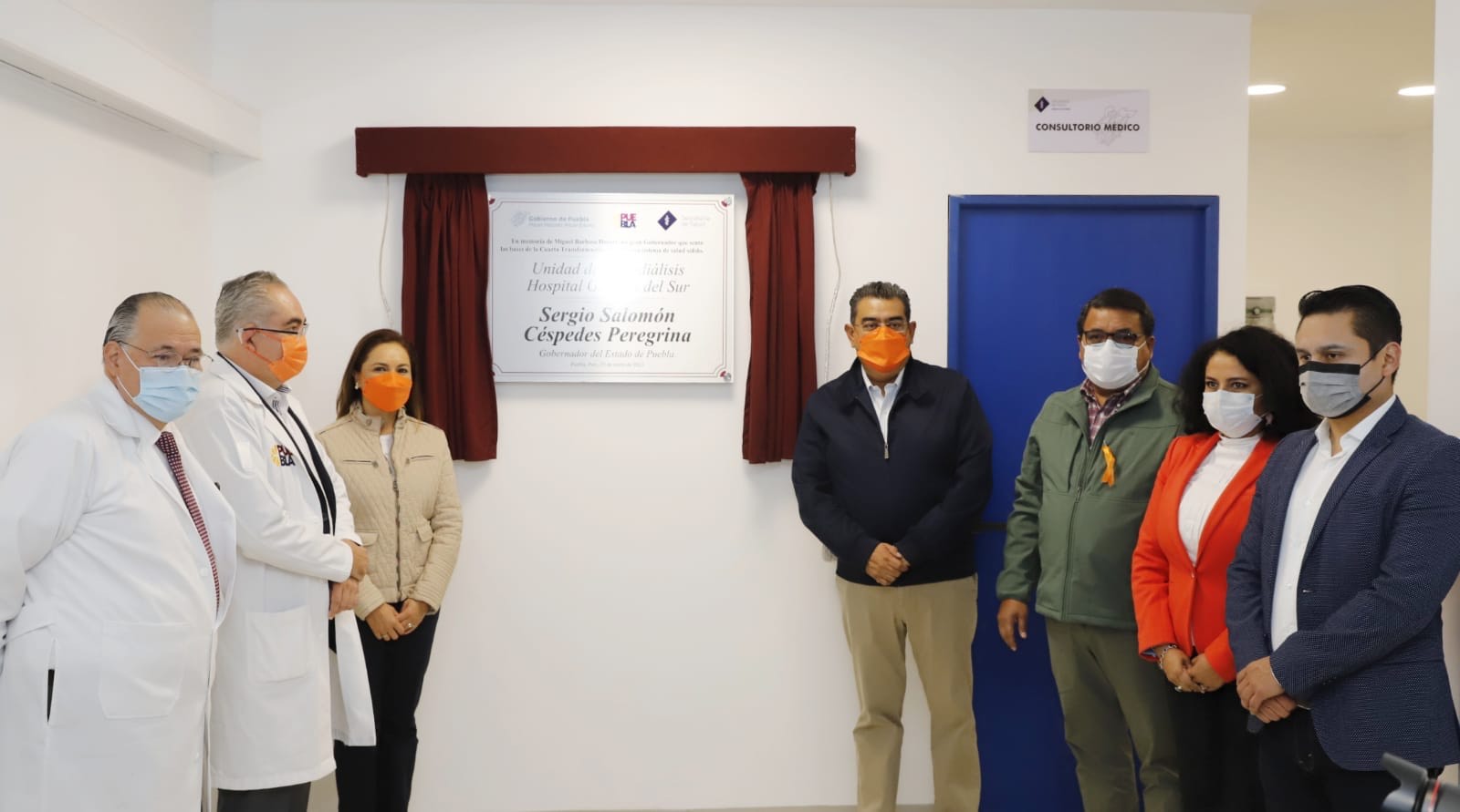 Inaugura el gobernador Sergio Salomón unidad de hemodiálisis en la capital