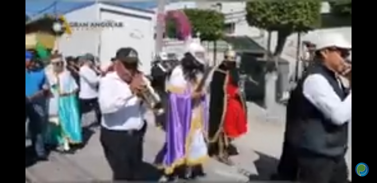 Video desde Puebla: En San Baltasar Campeche se realizan las festividades de inicio de año