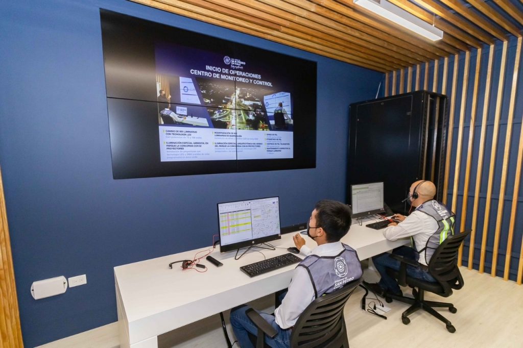 Inaugura Paola Angon el Centro de Control de Alumbrado Público, para mejora del servicio en Cholula