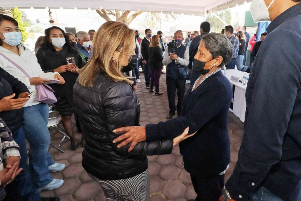 Inicia Paola Angon en Manantiales las jornadas de atención ciudadana “Cholula va por todos” de este 2023