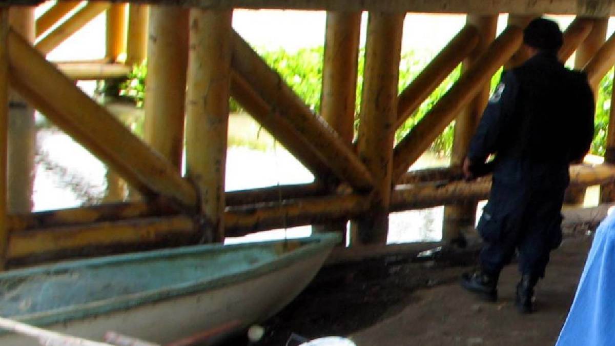 Colapsa puente colgante con turistas en San Cristóbal de las Casas, Chiapas