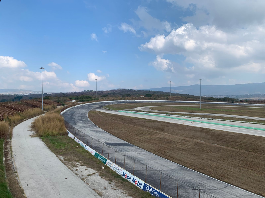 Comenzaron los trabajos en el óvalo de Tuxtla Gutiérrez, para la primera fecha de NASCAR México