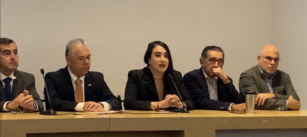 Buscan empresarios y congresistas leyes que fomenten el desarrollo económico en Puebla