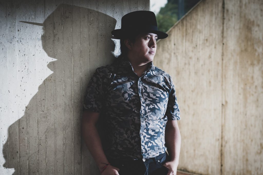 Eduardo Kouneli estrena ‘Giros’