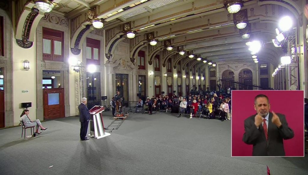 Empresas de transporte de carga aérea aceptaron mudar sus operaciones del AICM al AIFA: AMLO