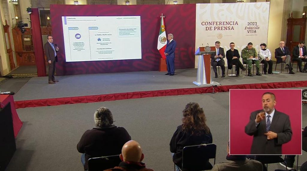 Infonavit señala que los créditos pueden convertirse de UMAS a pesos desde la página en internet