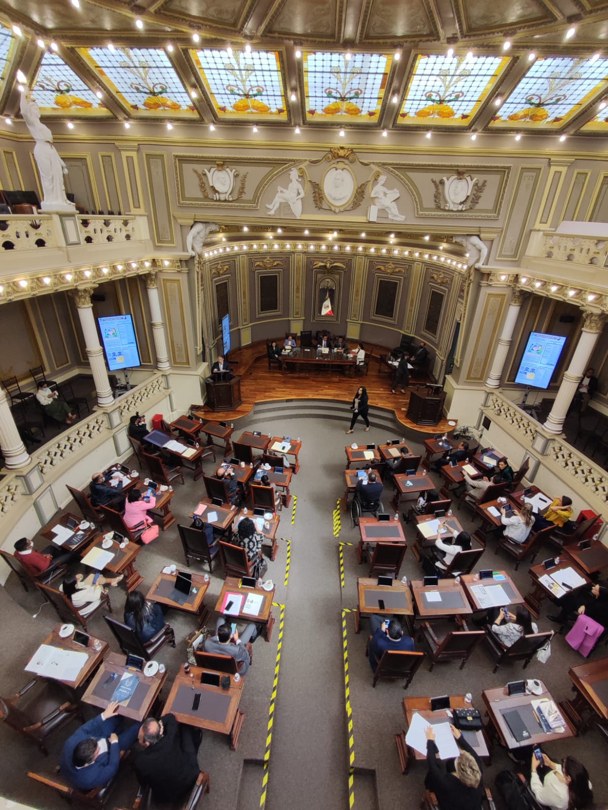 Recibe Pleno de la LXI Legislatura reforma para establecer el delito de cohabitación forzada