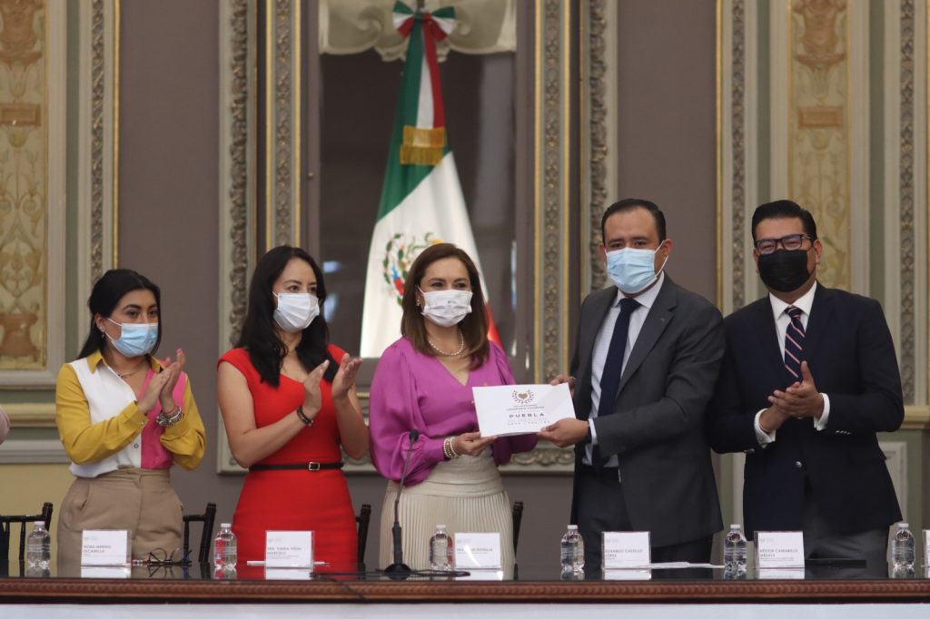 Rinde protesta como titular del Voluntariado del Congreso del Estado Vania Vidal Marcelo