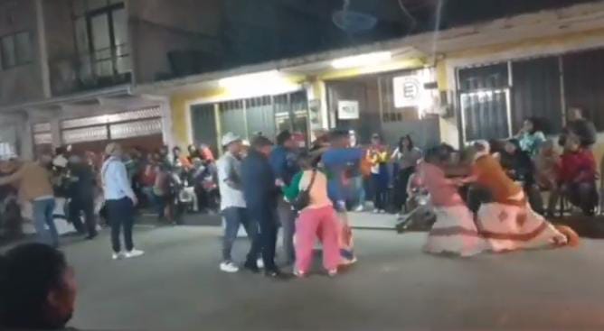 Video desde Puebla: Reportan violencia en el carnaval de Huauchinango