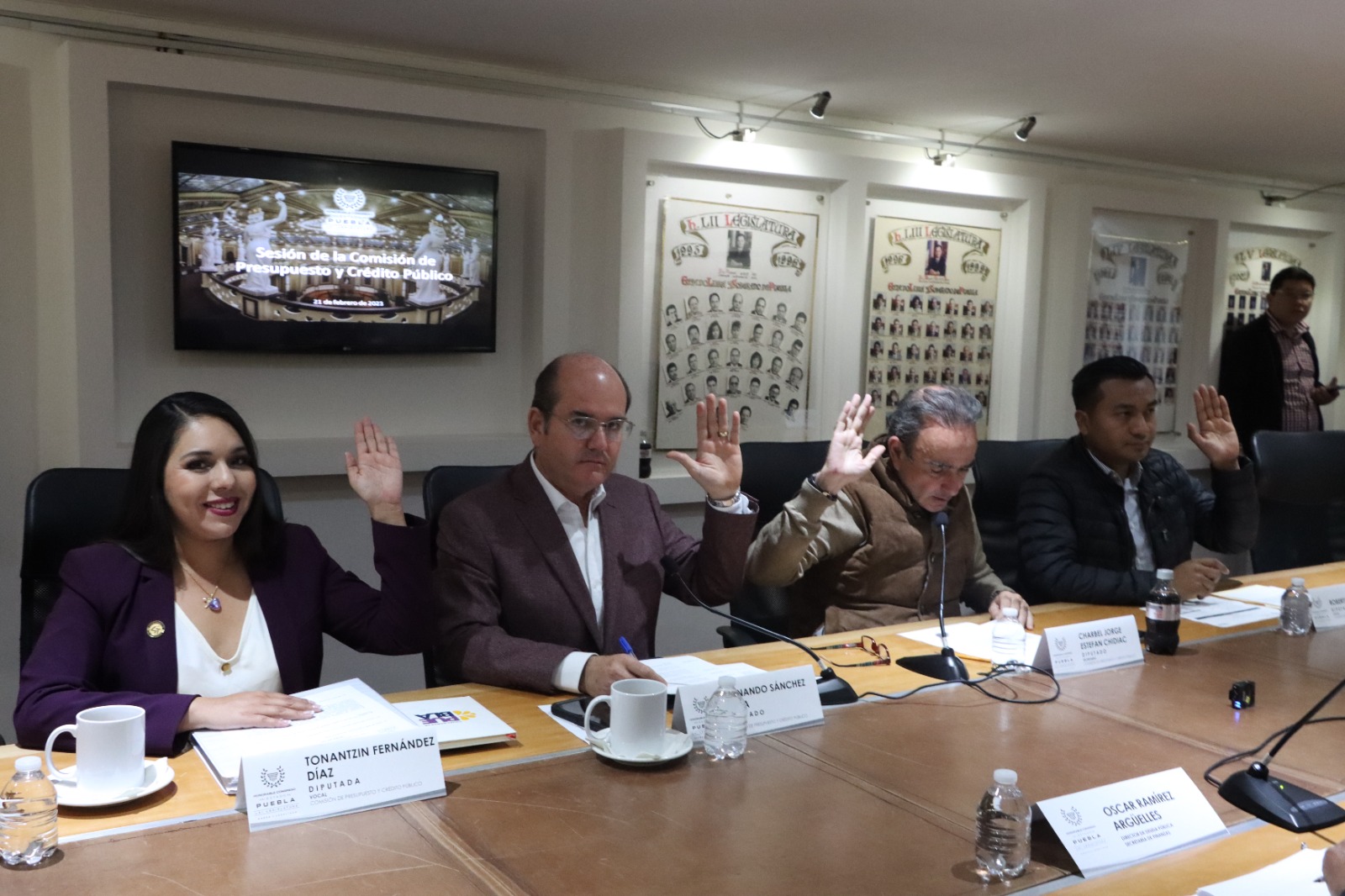 Aprueba Comisión de la LXI Legislatura que ayuntamientos contraten crédito por el periodo que dura su administración