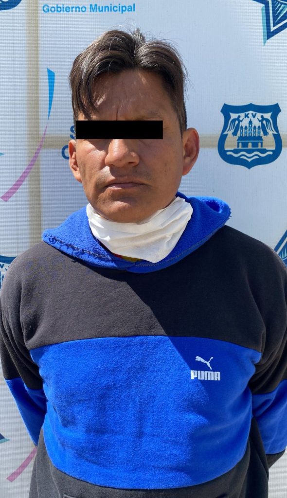 Atrapan a rateros de oxxos en Puebla capital