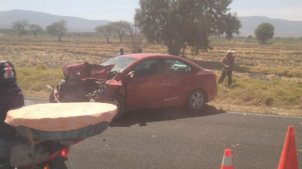 Accidente frontal en la Tehuacán-Tlacotepec