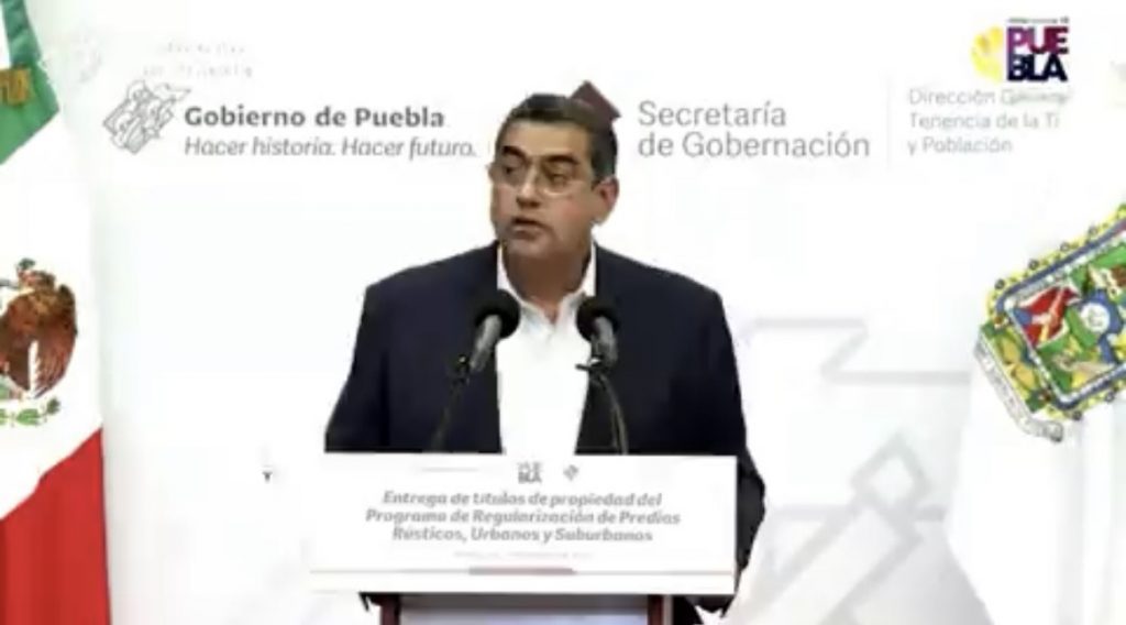 Van seis mil títulos de propiedad entregados por el gobierno de Puebla