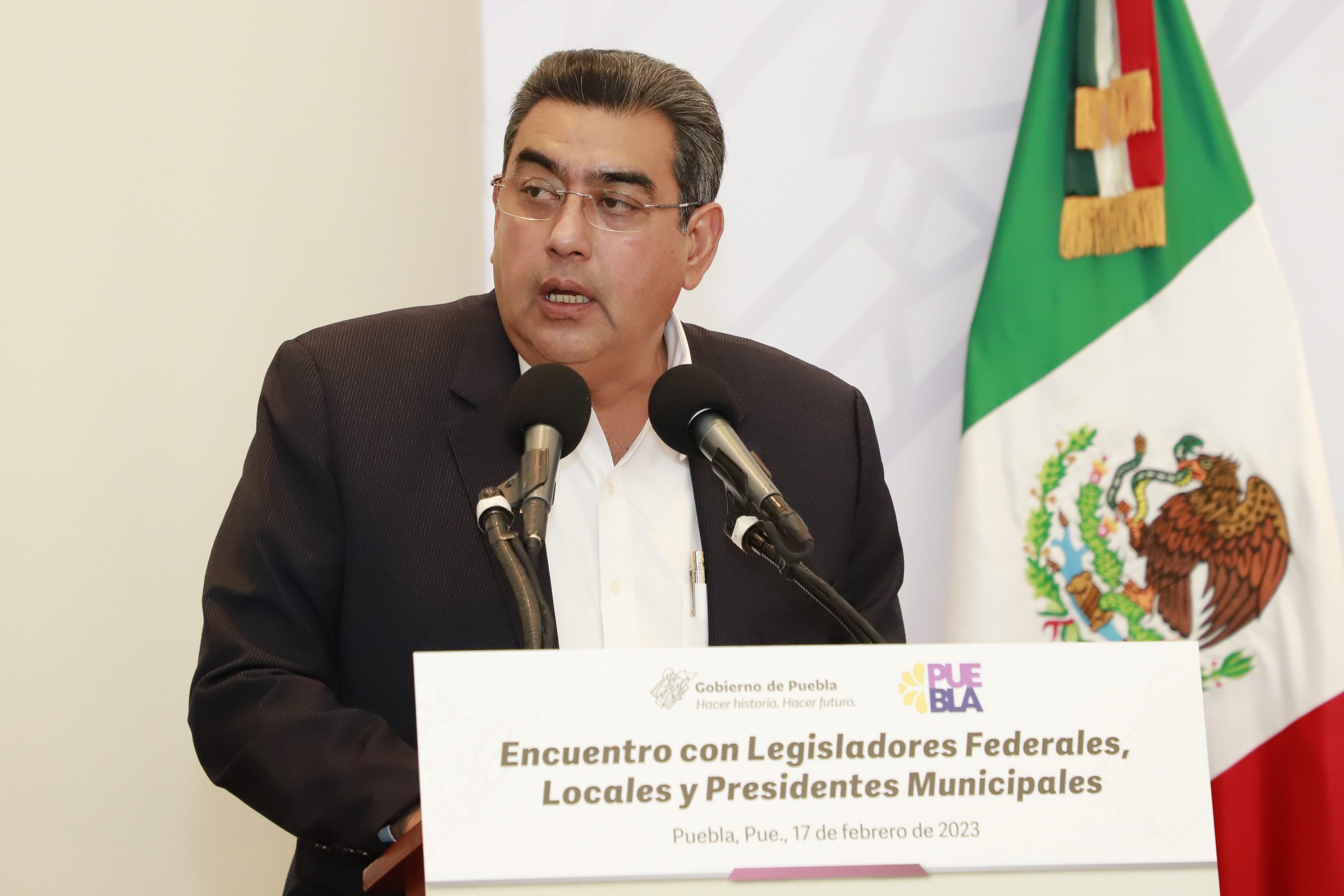 Gobernador Céspedes Peregrina promueve agenda por la gobernabilidad de Puebla