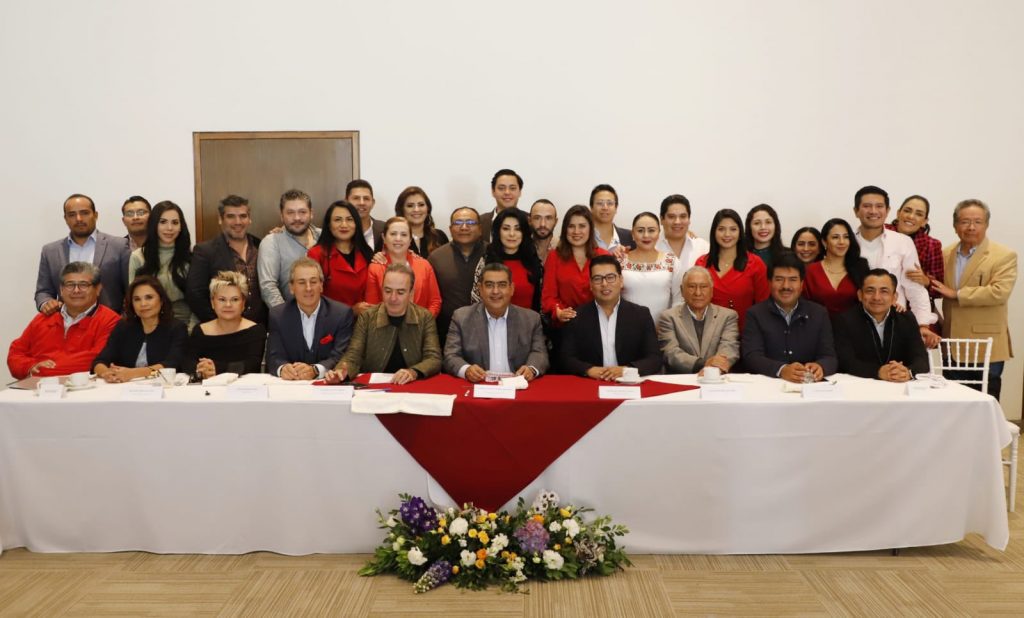 PRI cierra filas con el gobernador Céspedes Peregrina