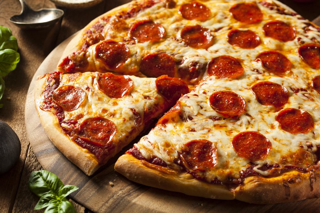 La pizza se consolida en el gusto de los mexicanos, se estima que se venden al menos 120 millones de este alimento por año