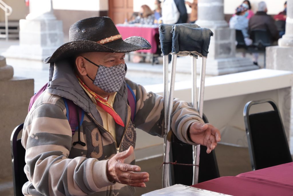 “Martes Ciudadano”: Con silla de ruedas, SEDIF mejora vida de menor en Amozoc
