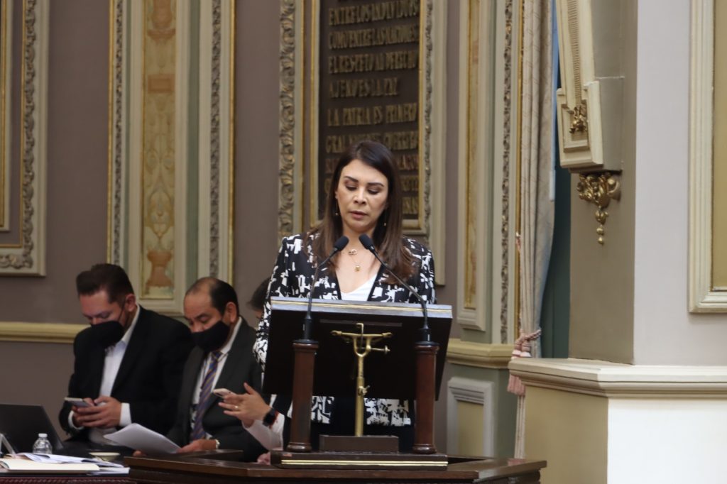 Presentan en el Congreso del Estado decreto para que Ayuntamientos accedan a créditos bancarios