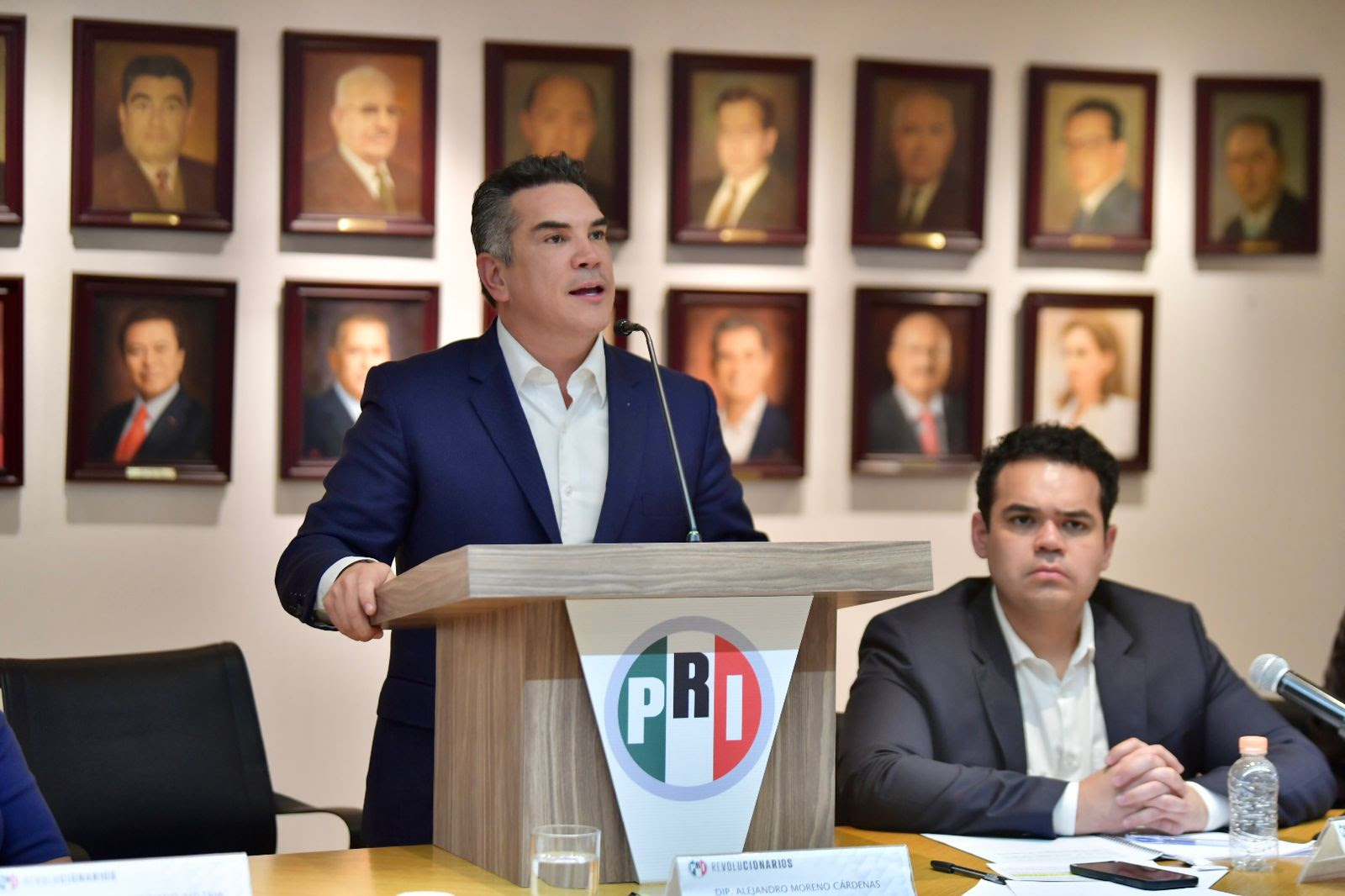 Nuestro instituto político les ha dado todo y le pagan con división y traición: Alejandro Moreno
