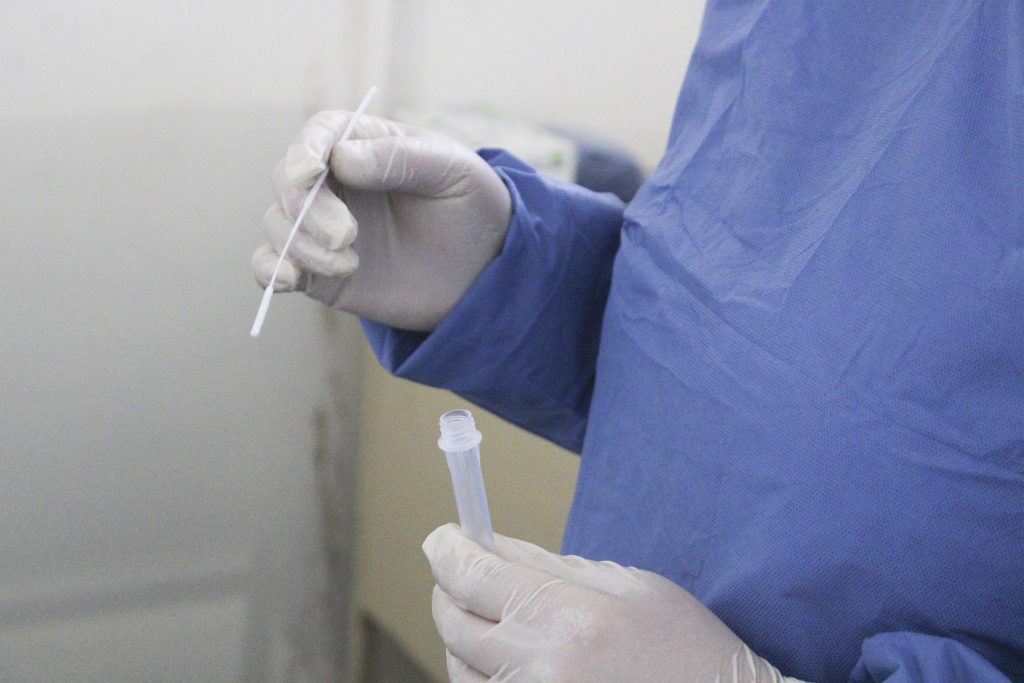 Un intubado y mil 16 enfermos Covid, saldo de hoy