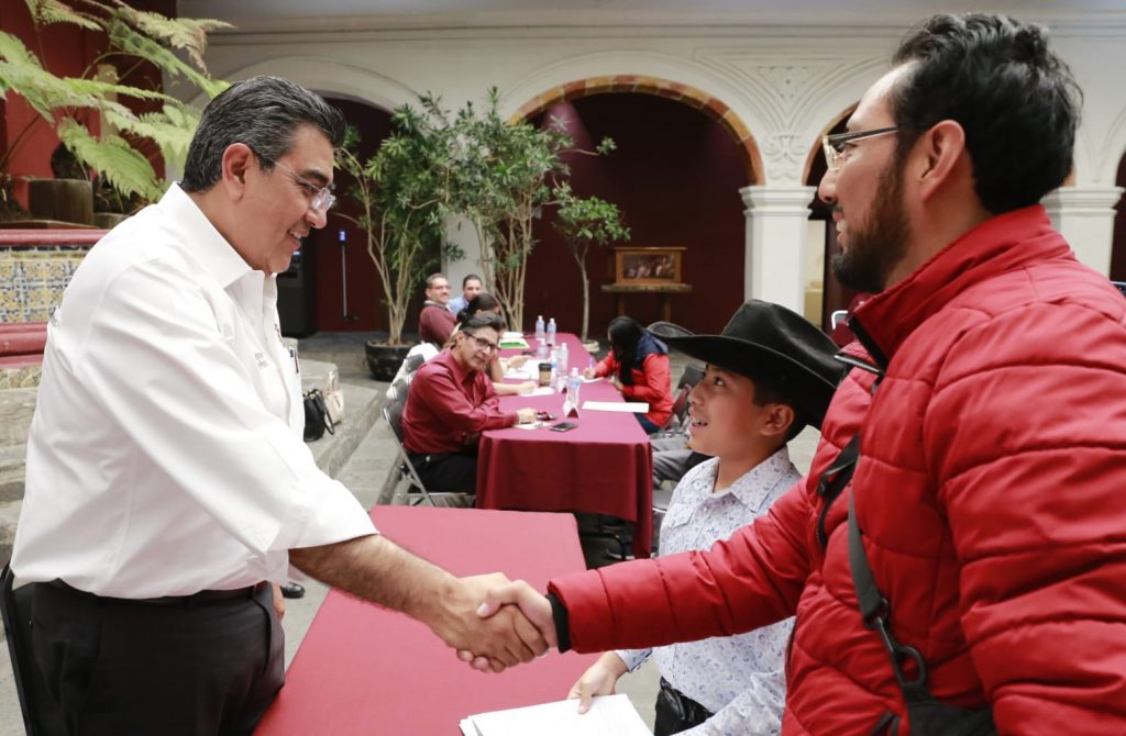 En “Martes Ciudadano”, Sergio Salomón Céspedes refrenda presencia y cercanía con la sociedad