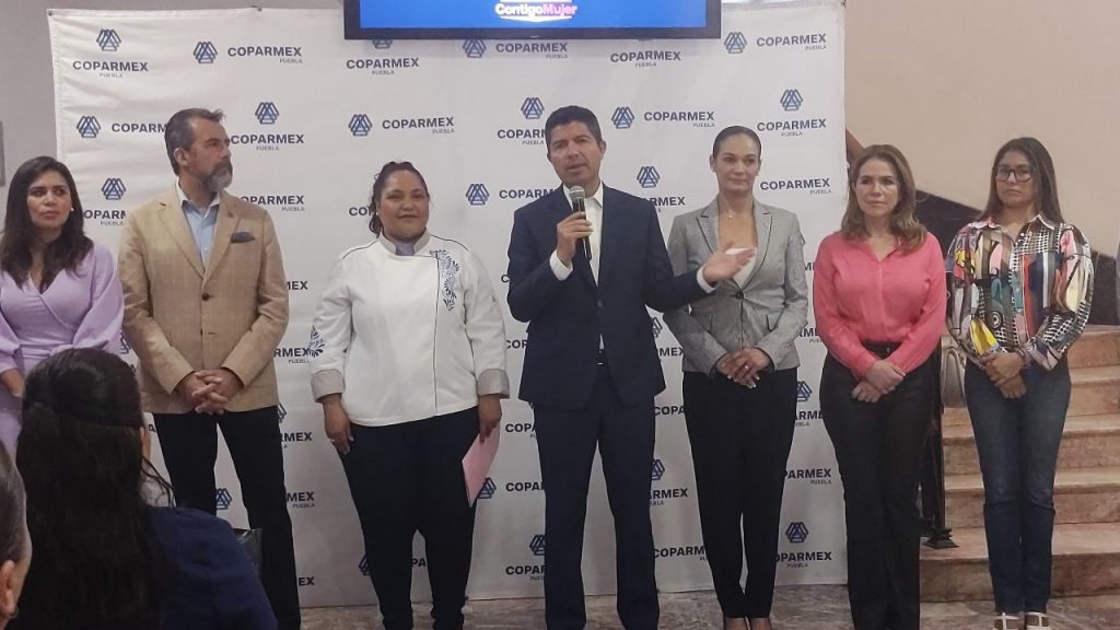 Rivera Pérez señala que, si los poblanos se lo piden, participará en 2024