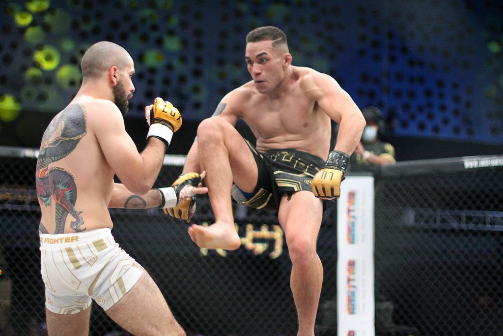 Está listo David “León” Mendoza para acabar con “Pollo” Barajas en LUX 031