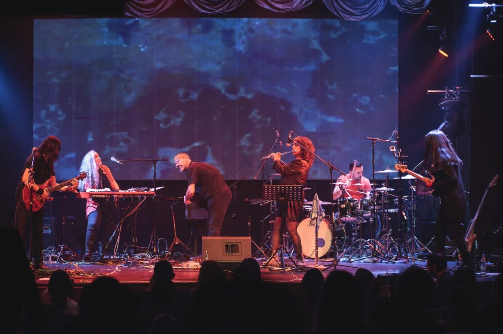 La LUZ INTERNA de EKOS invadió el escenario del Foro 1869