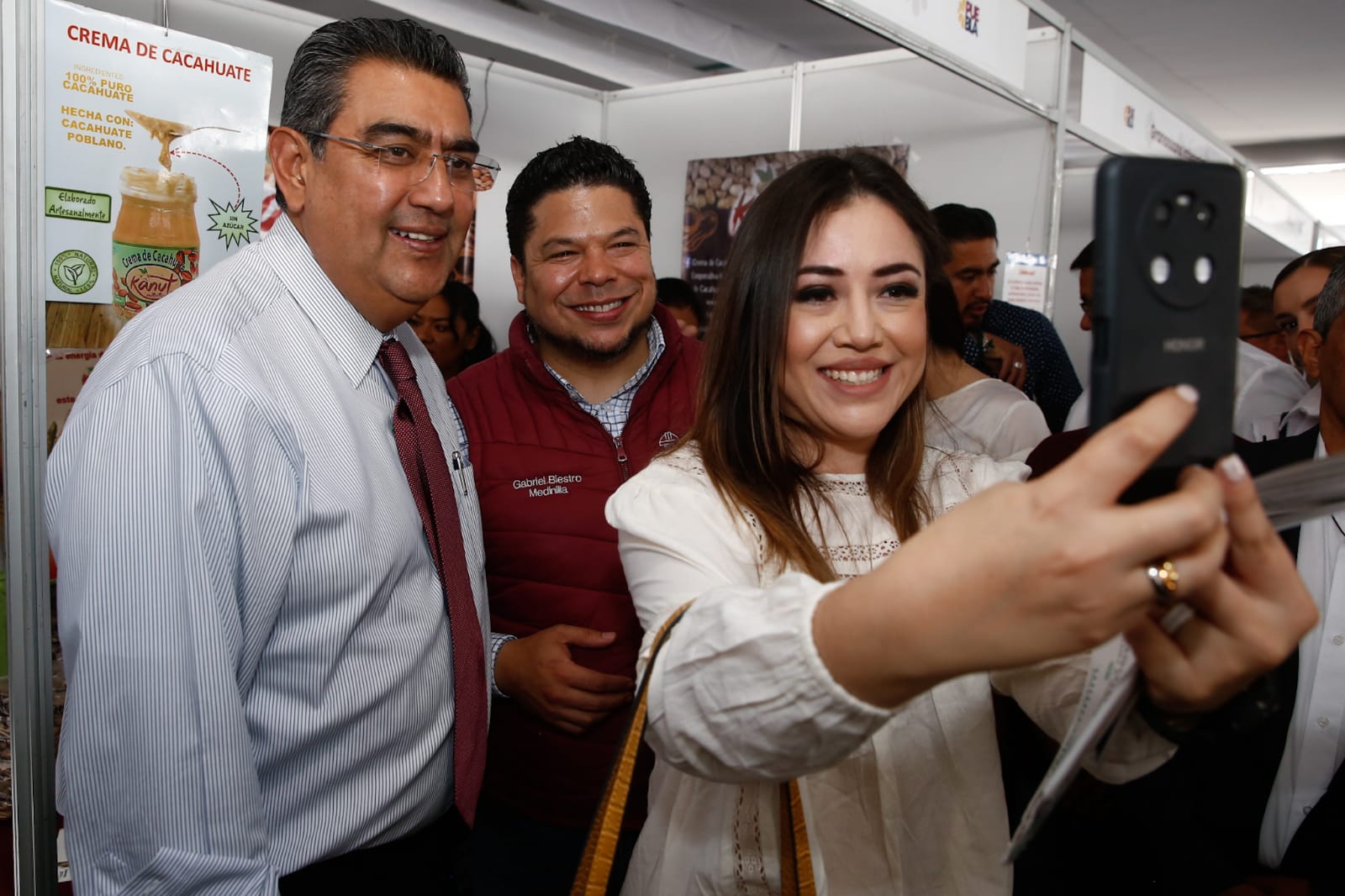 Promueve gobierno de Puebla iniciativas para fortalecer empoderamiento económico de mujeres: Sergio Salomón