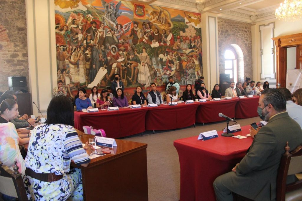 En el ayuntamiento de Puebla capacitan contra la violencia política hacia mujeres