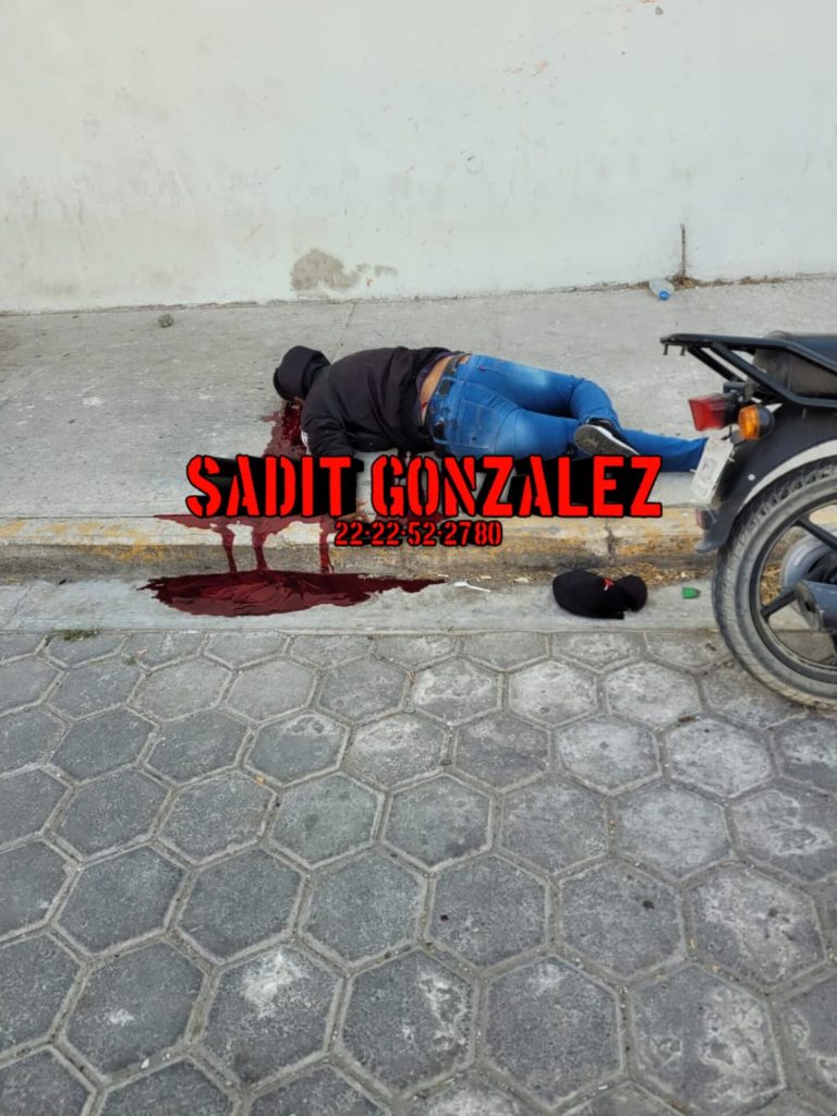 Acribillan a 5 y mueren 3, incluida una mujer, en Tecamachalco 