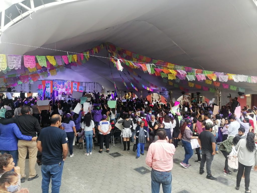 Numerosa movilización del 8M en Huauchinango