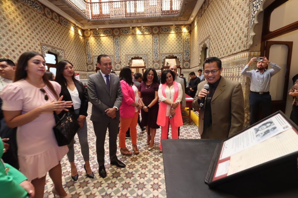 Inaugura Congreso del Estado exposición “Mujeres que admiran a otras mujeres”