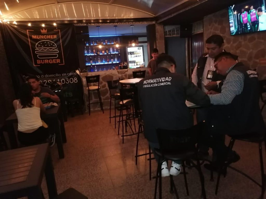 Clausuran 10 antros en Puebla capital