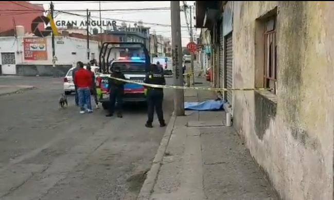 Video desde Puebla: Falleció indigente en la 68 poniente y 7 norte