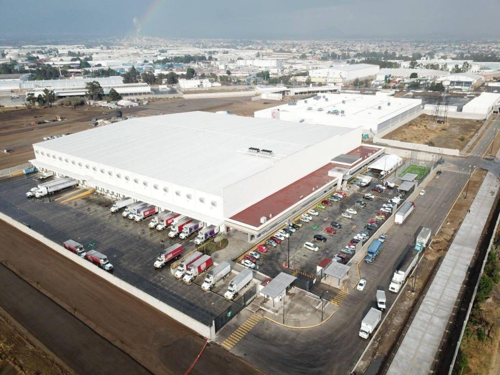 Inauguran centro de distribución para oxxos