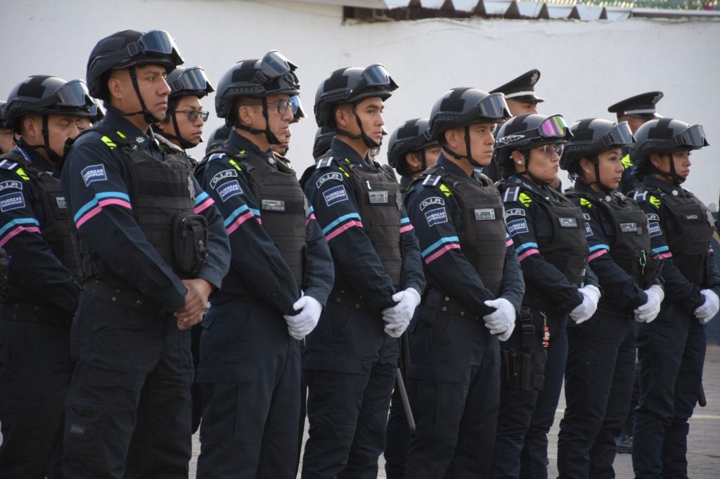 SSC realiza honores a símbolos patrios