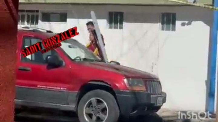 Video desde Puebla: Encuentran cadáver dentro de vehículo en la colonia Campestre Mayorazgo