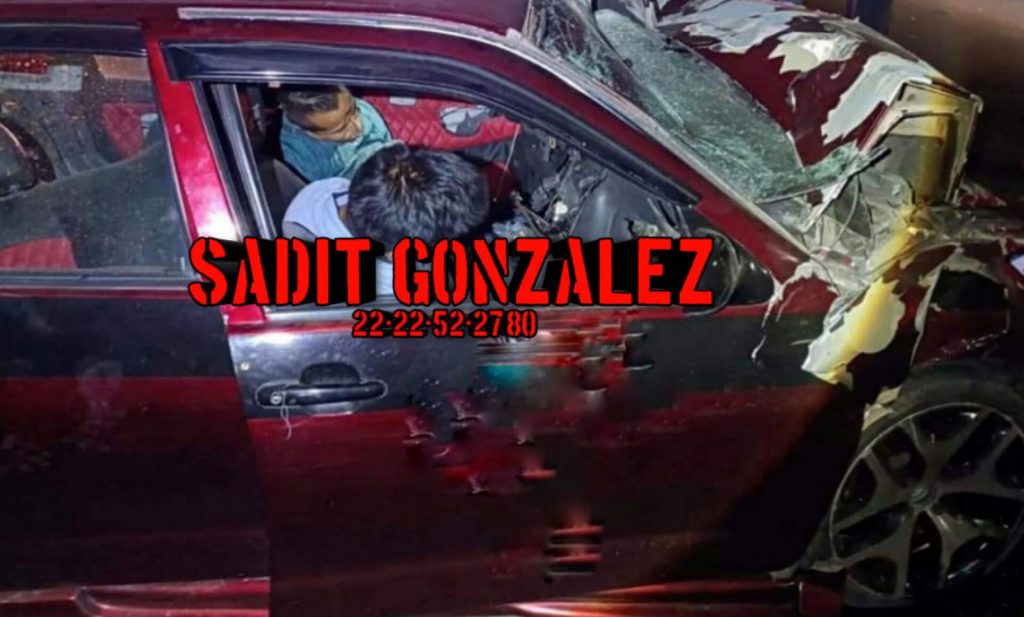 Choque por alcance deja dos muertos en Amozoc