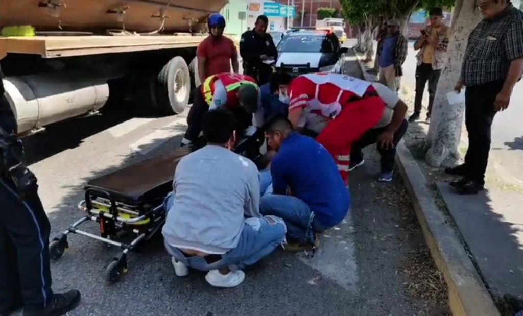 Choque entre motociclistas deja un fracturado en Tehuacán