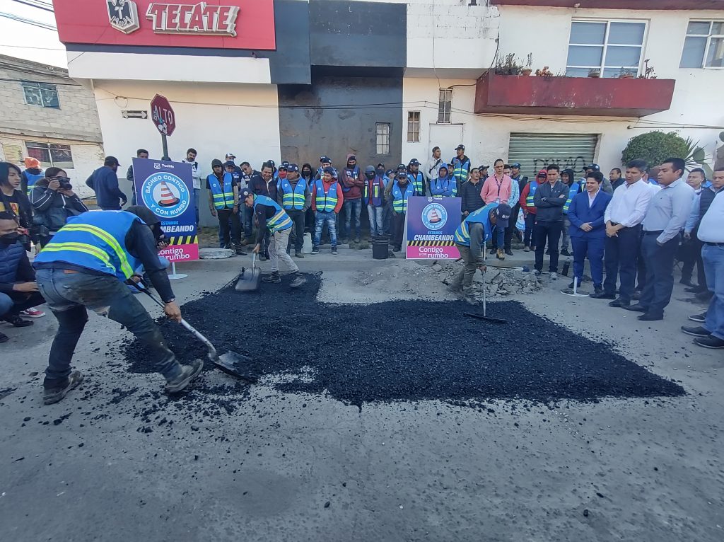 Video desde Puebla: Inician bacheo con inversión de 39 mdp