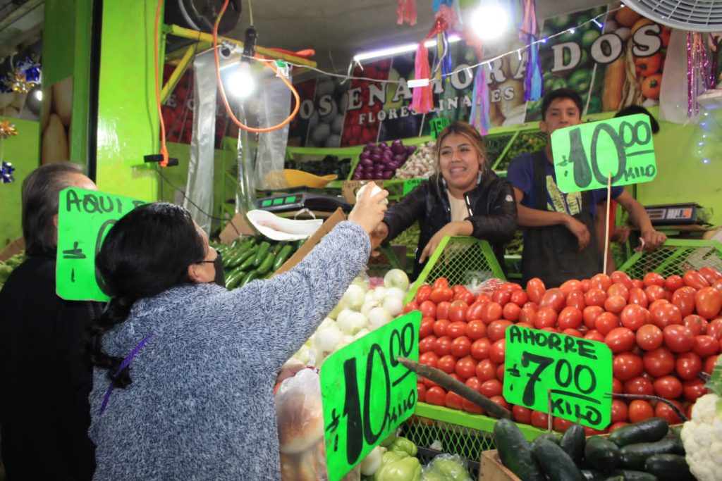 Gripe aviar encareció el precio del huevo, advierten en el mercado Morelos