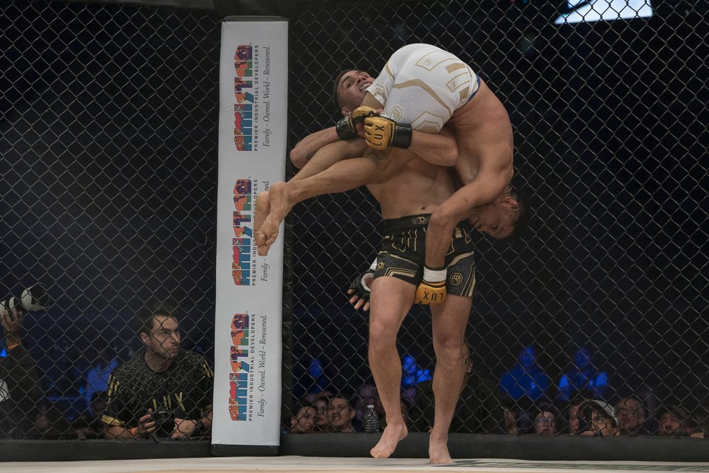 David León Mendoza vuelve a triunfar en LUX 031