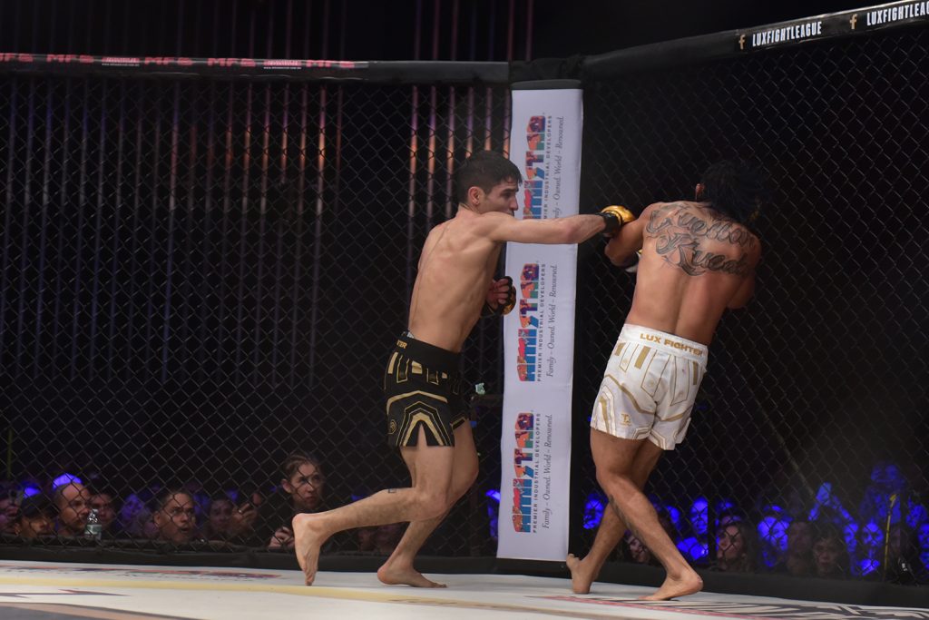Va “Niño Azteca” por cetro mosca ante Calvo en pelea estelar de LUX 31